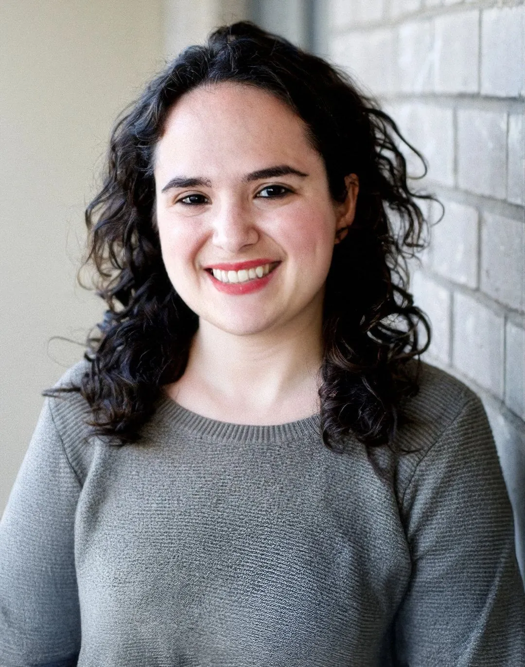 671b0720b1a3de6dfc34d213_Alex Bu